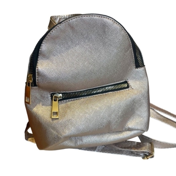 Bundle Of 3 Mini Backpacks🤍 - Picture 9 of 12